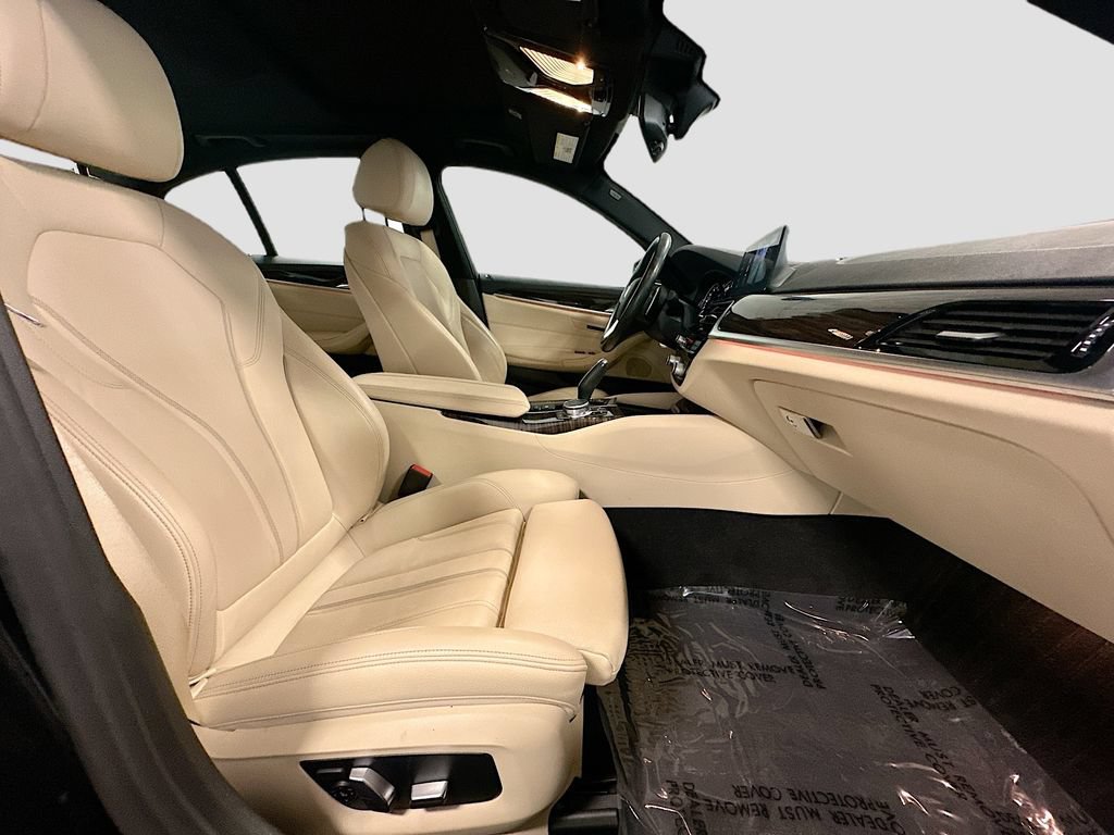 Used 2018 BMW 530i xDrive w/ Premium Package AWD/4WD image 30