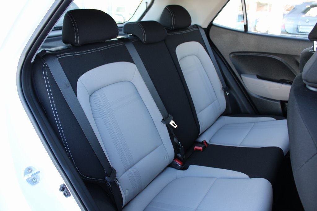 Used 2020 Hyundai Venue SEL image 22