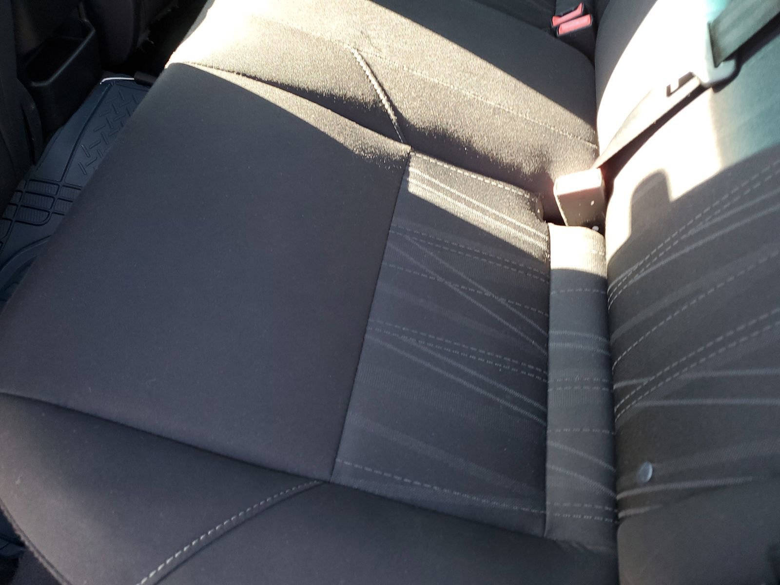 Used 2016 Ford Focus SE image 16