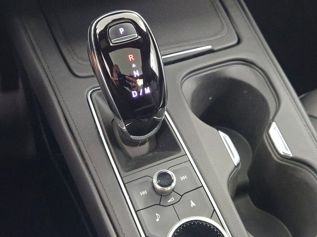 Used 2023 Cadillac XT4 Premium Luxury w/ Technology Package image 31