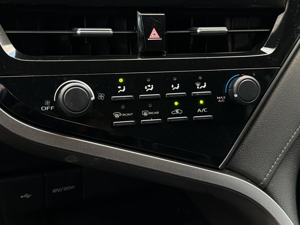 Used 2021 Toyota Camry LE FWD image 22
