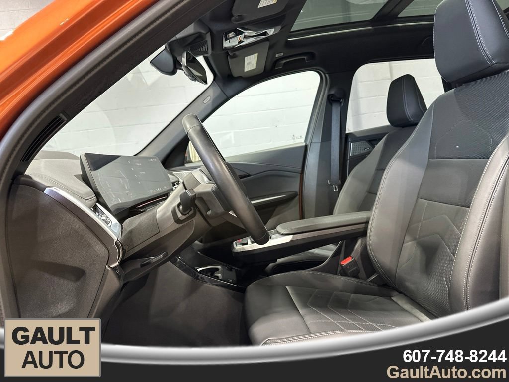 Used 2025 BMW X1 xDrive28i w/ Premium Package AWD/4WD image 12