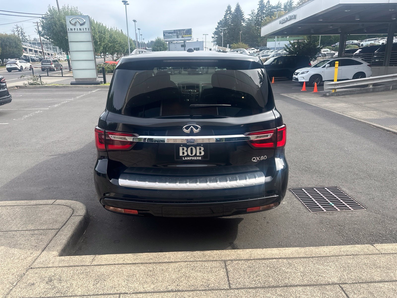 Used 2019 INFINITI QX80 Luxe w/ Proassist Package AWD/4WD image 5