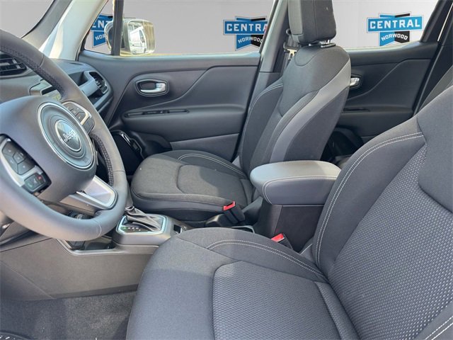 Certified 2023 Jeep Renegade Altitude w/ Sun/Sound Group image 10