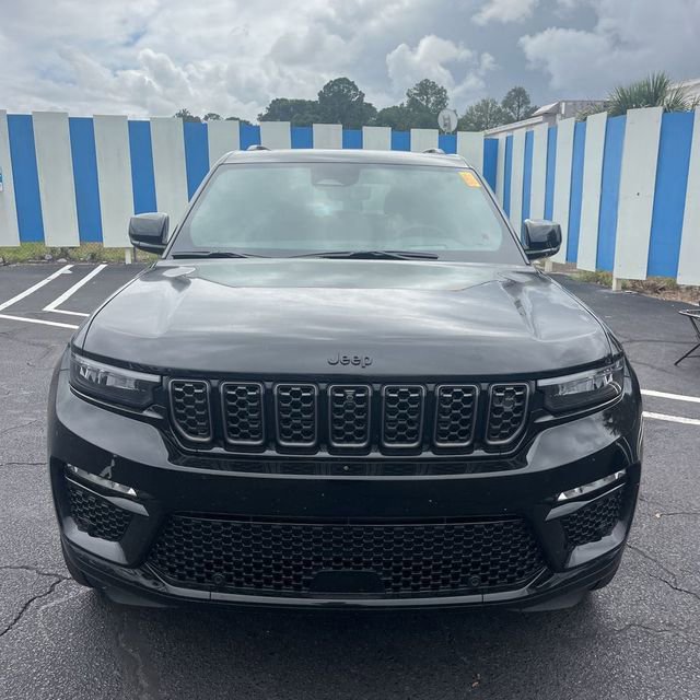 Used 2025 Jeep Grand Cherokee Summit w/ Adv Protech Group IV AWD/4WD image 5