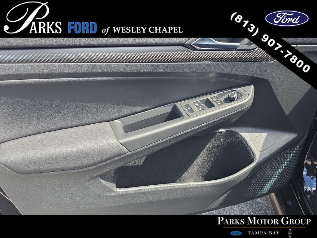 Used 2023 Volkswagen Golf 20th Anniversary Edition AWD/4WD image 16