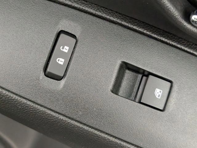 Used 2019 Chevrolet Trax LT w/ LT Convenience Package image 32