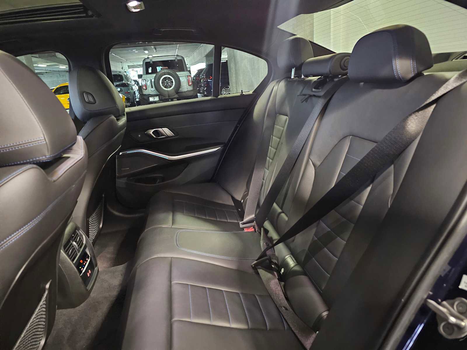 Used 2023 BMW 330e xDrive w/ M Sport Package image 39