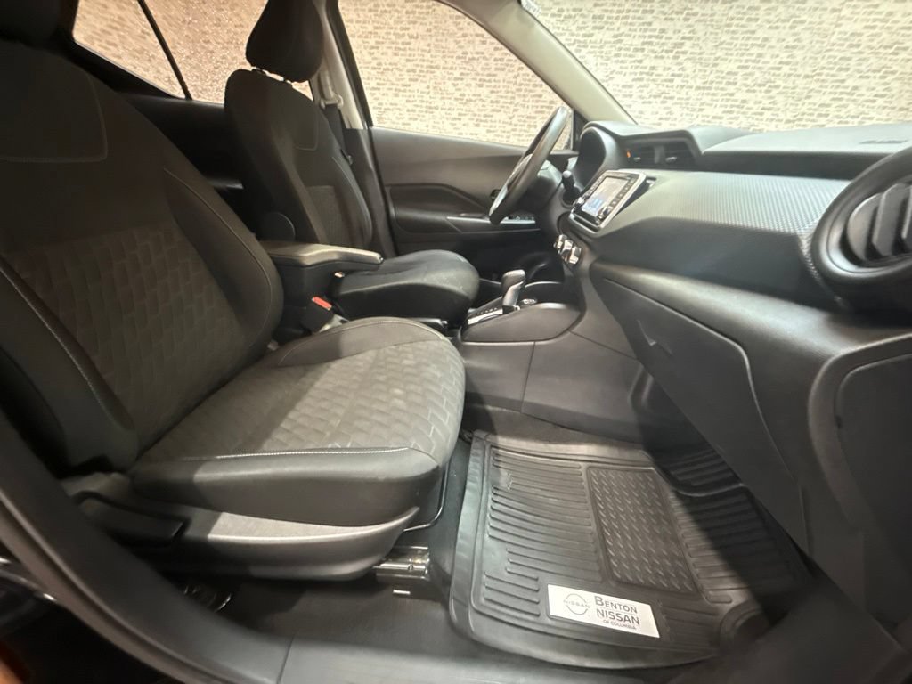 Used 2021 Nissan Kicks S FWD image 12