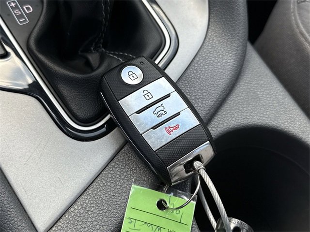 Used 2019 Kia Niro LX image 25