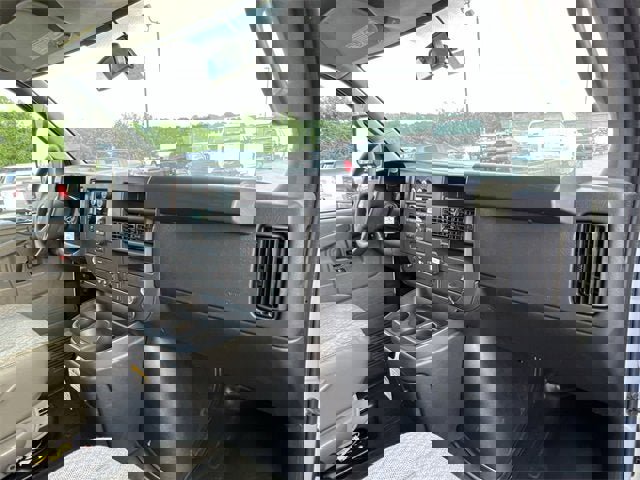 New 2025 GMC Savana 3500 w/ Power Convenience Package image 26