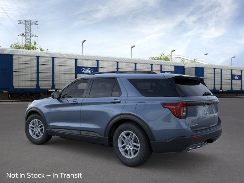 New 2026 Ford Explorer Active RWD image 5