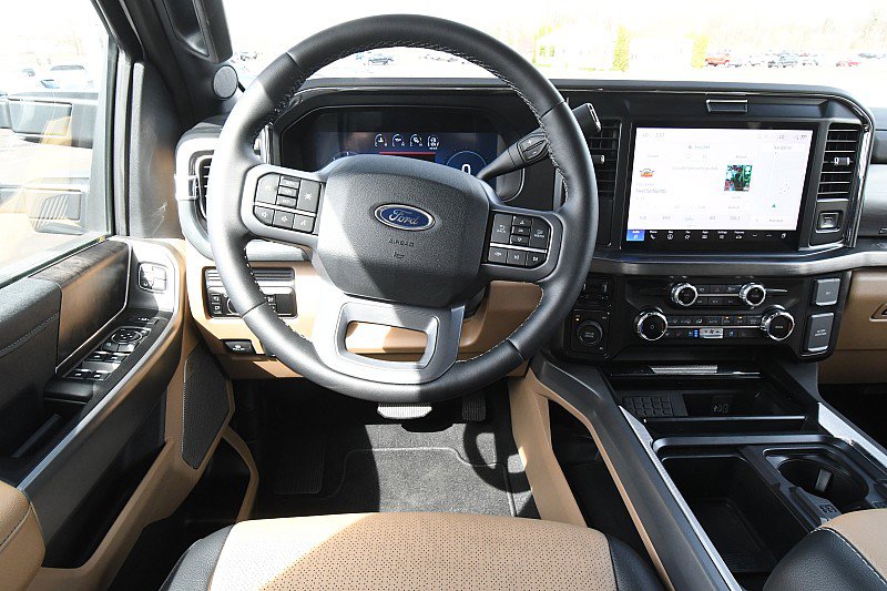 Used 2025 Ford F450 Lariat AWD/4WD image 16