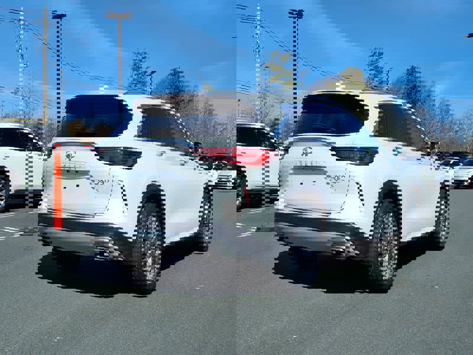 Used 2023 INFINITI QX50 Luxe image 4