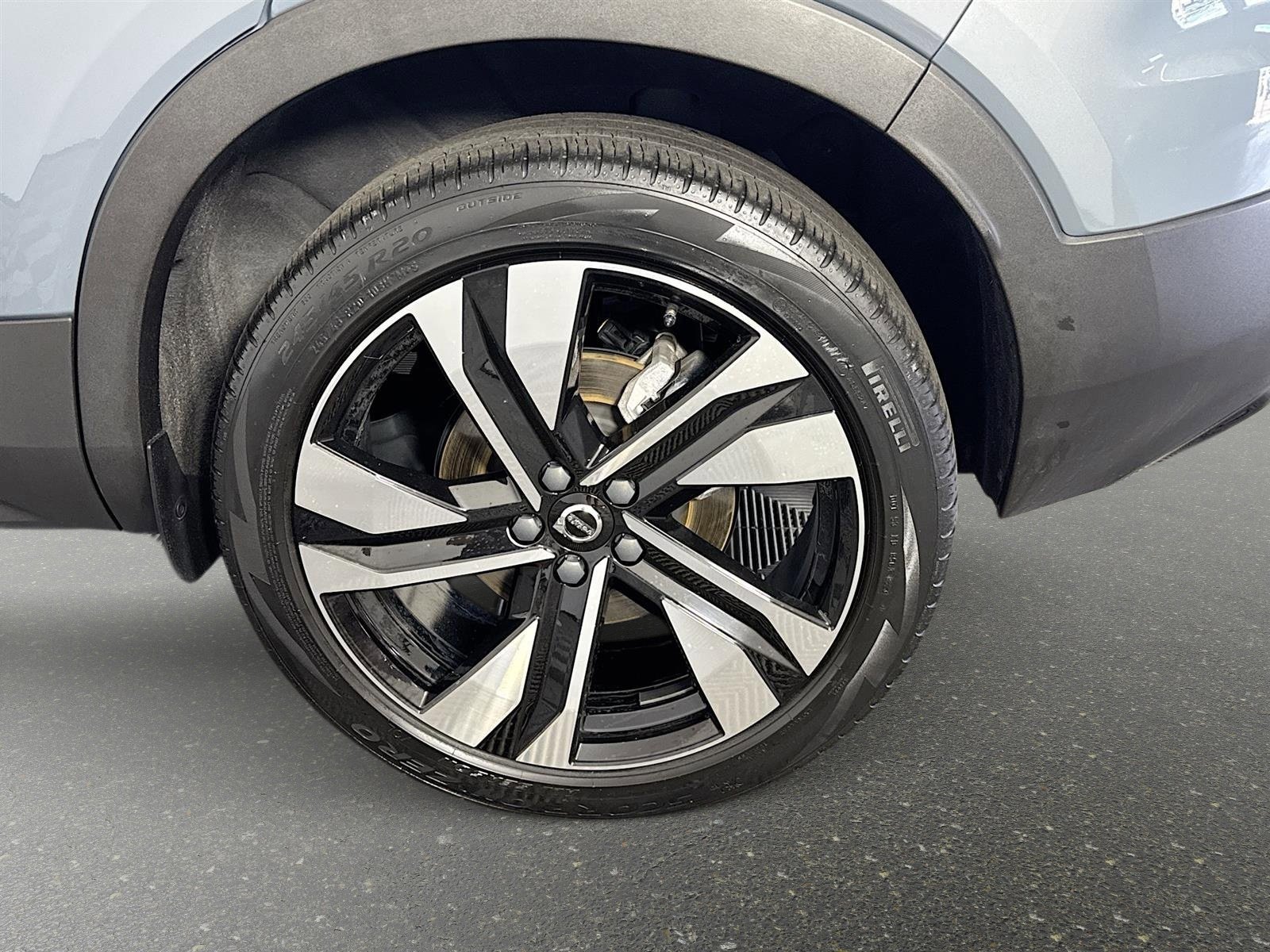 Used 2023 Volvo XC40 B5 Plus w/ Climate Package AWD/4WD image 33