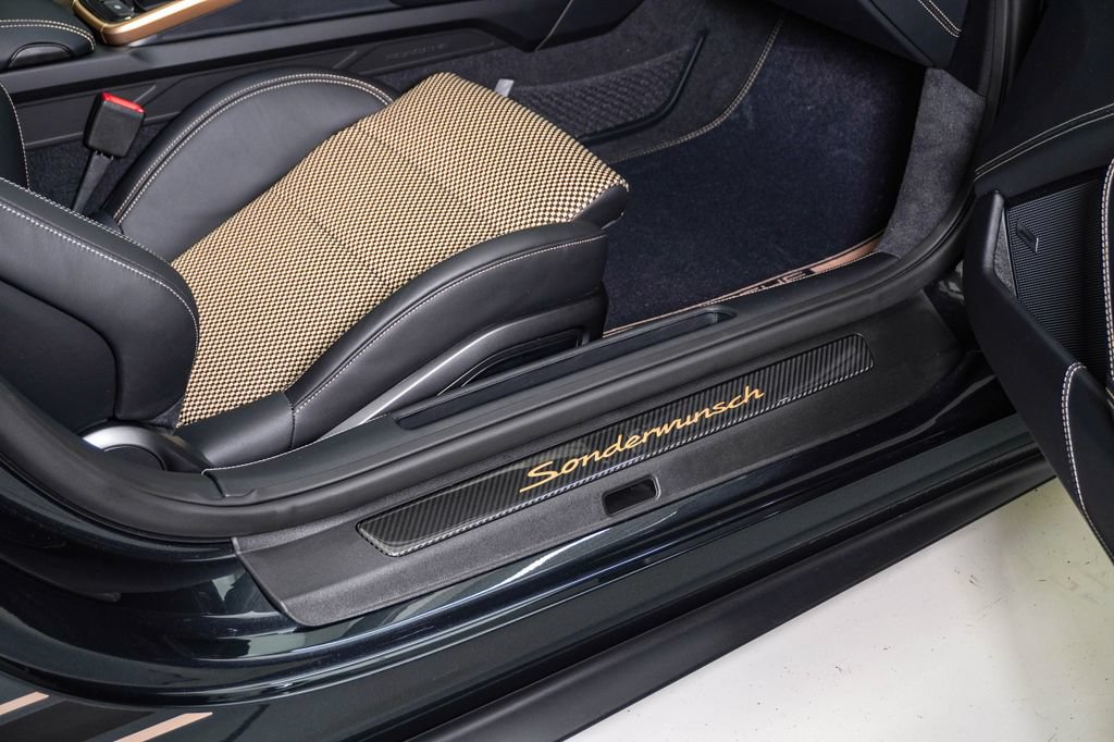 Used 2026 Porsche 911 GT3 RWD image 18