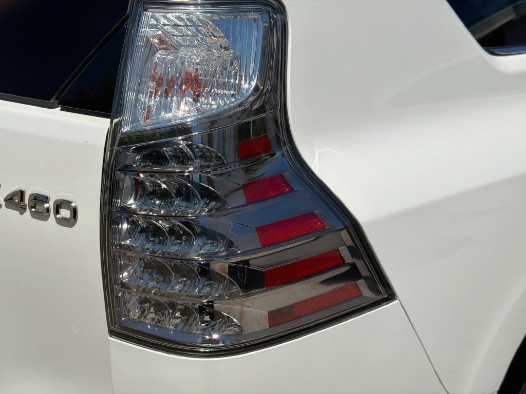 Used 2020 Lexus GX 460 Premium w/ Premium Package AWD/4WD image 28