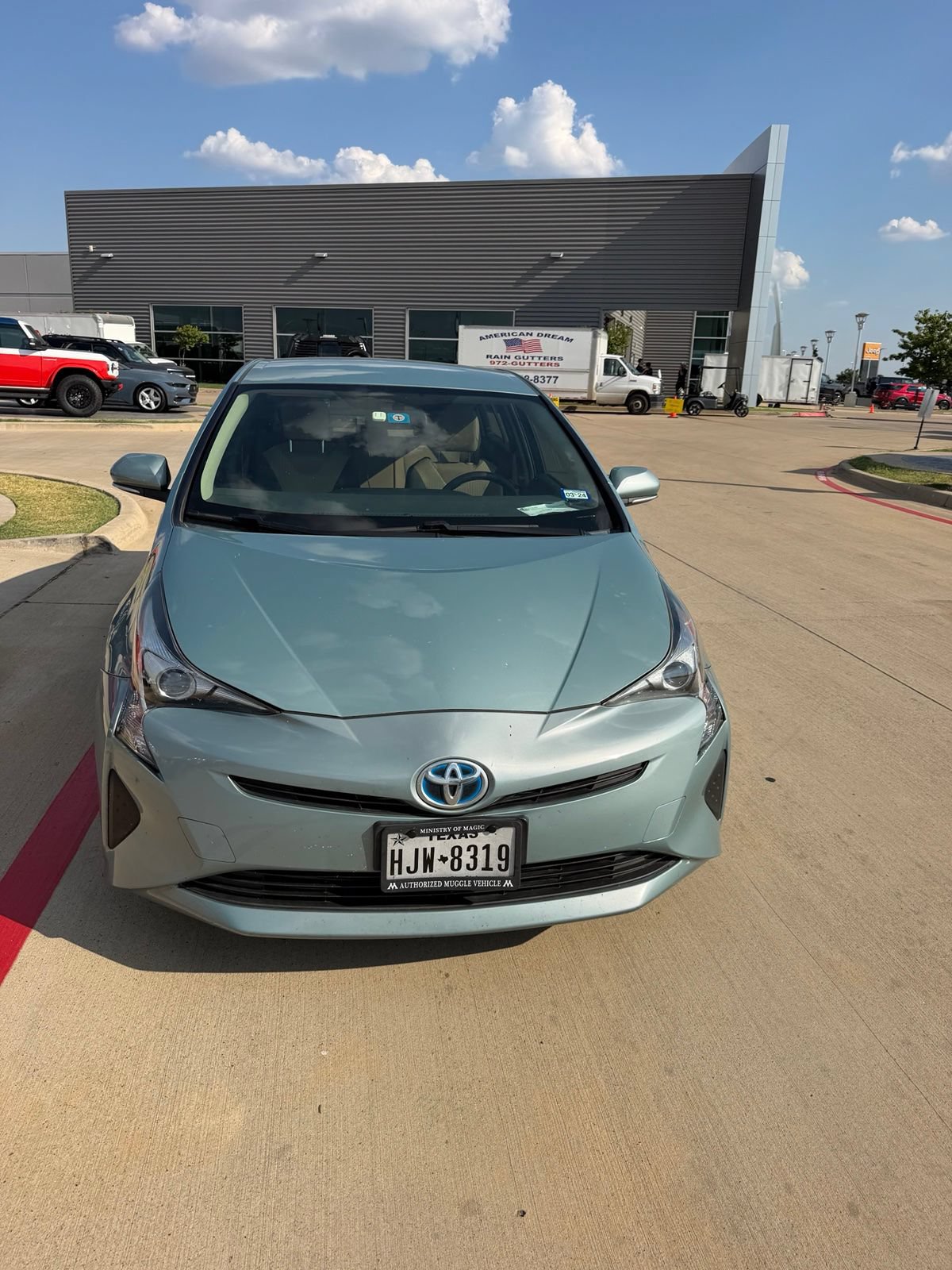 Used 2016 Toyota Prius Two FWD image 2