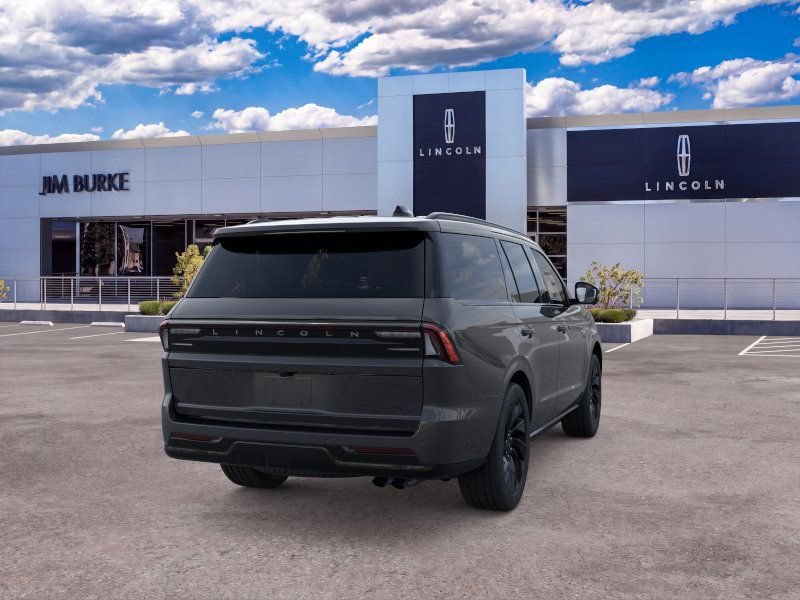 New 2026 Lincoln Navigator Reserve w/ Jet Appearance Package AWD/4WD image 8