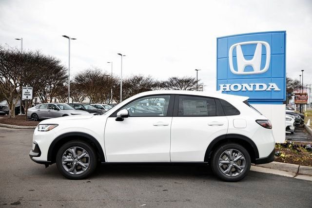 New 2026 Honda HR-V LX image 6