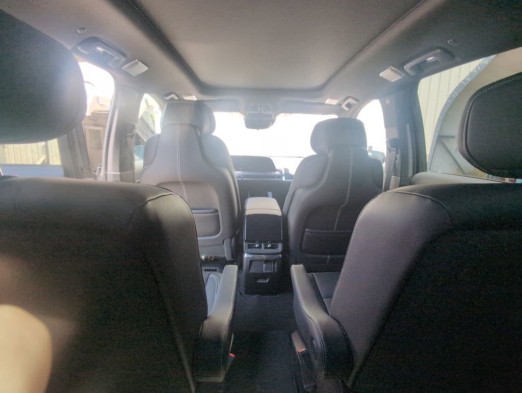 New 2026 Cadillac Vistiq Sport image 27