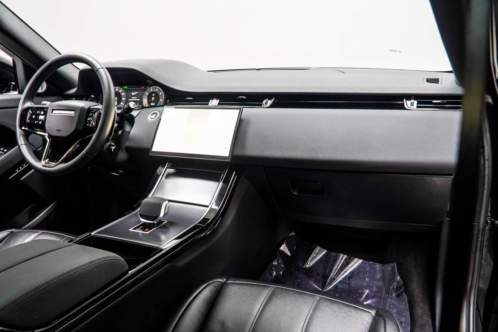 Used 2024 Land Rover Range Rover Evoque Dynamic SE AWD/4WD image 18