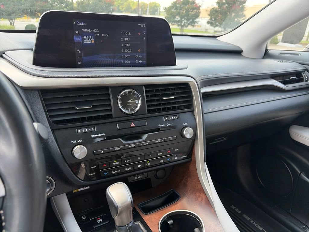 Certified 2022 Lexus RX 350L FWD w/ Premium Package image 9