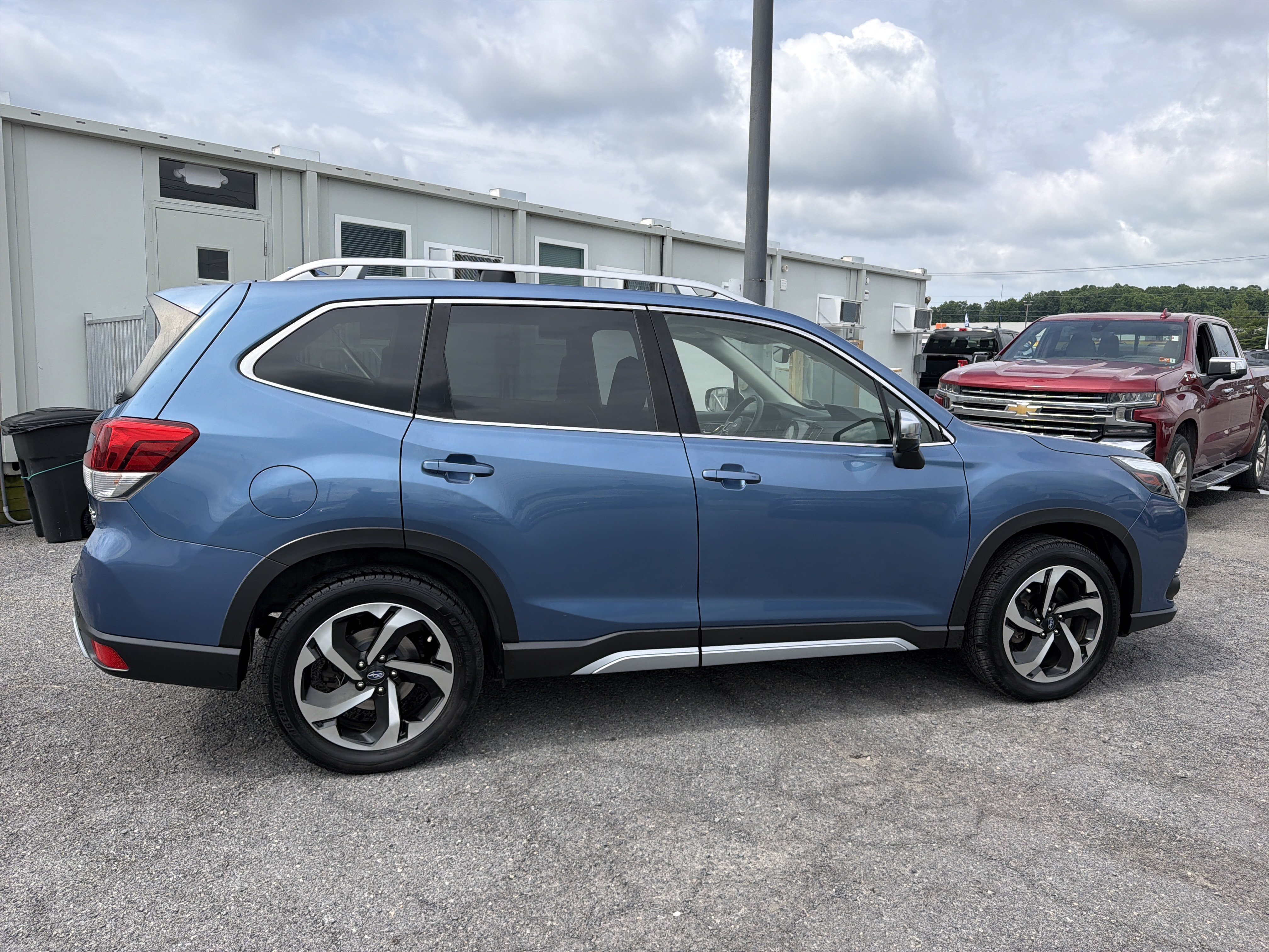 Used 2022 Subaru Forester Touring w/ Popular Package #2 AWD/4WD image 3