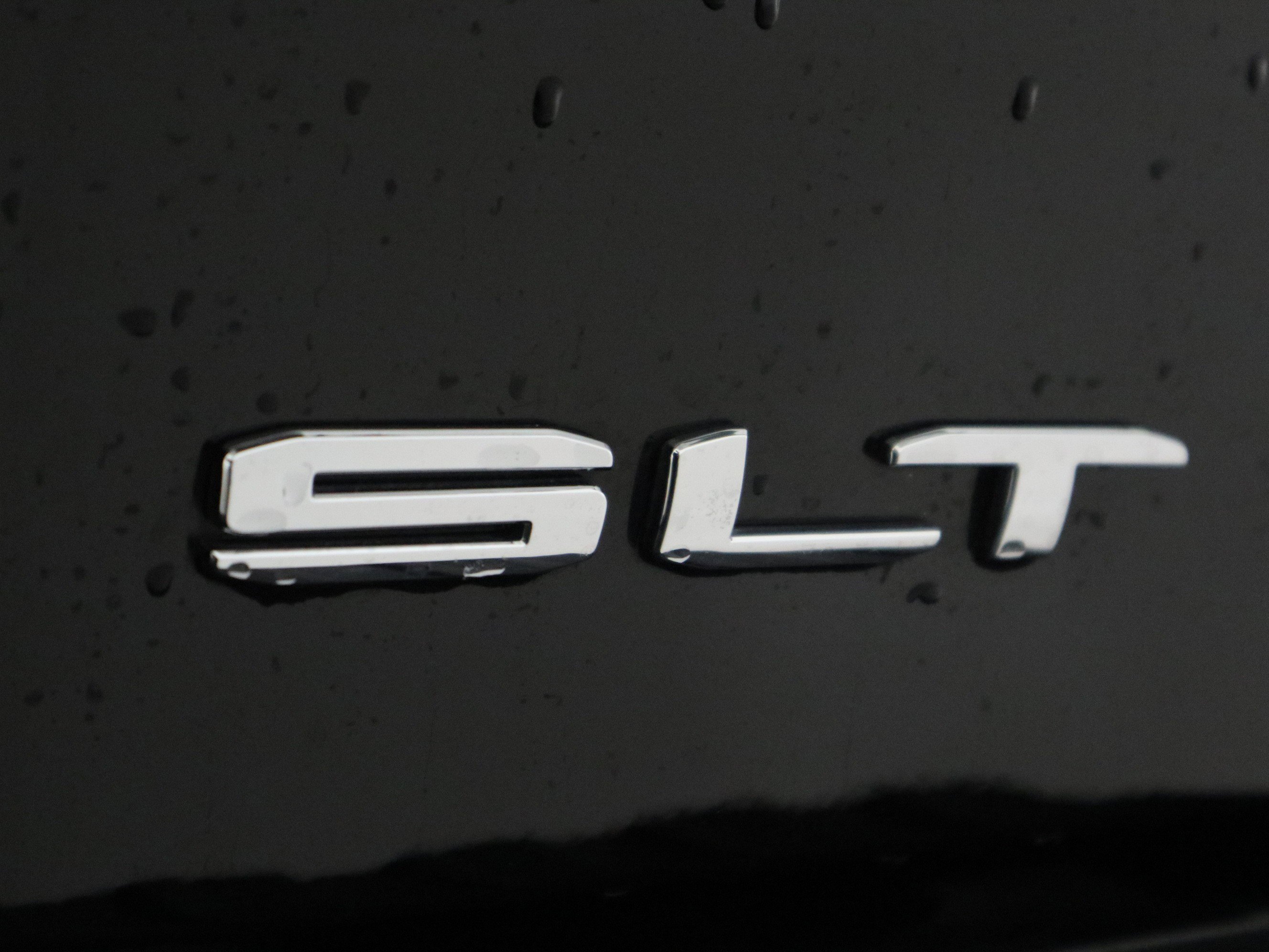 Used 2024 GMC Sierra 1500 SLT w/ SLT Premium Package image 36