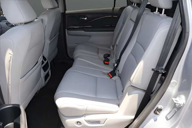 Used 2021 Honda Pilot Special Edition image 12