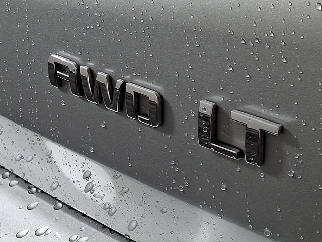 Used 2018 Chevrolet Equinox LT AWD/4WD image 30