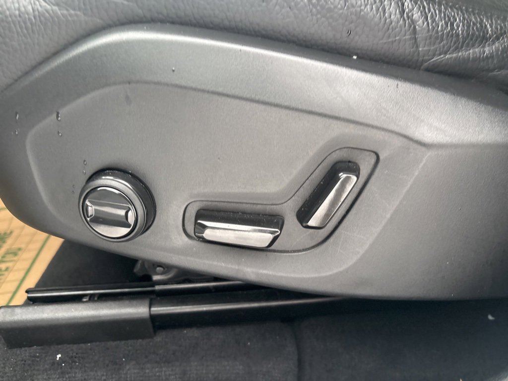 Certified 2024 Volvo XC60 B5 Plus image 21