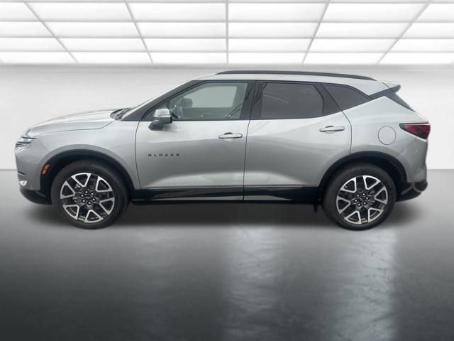 Certified 2025 Chevrolet Blazer RS image 1