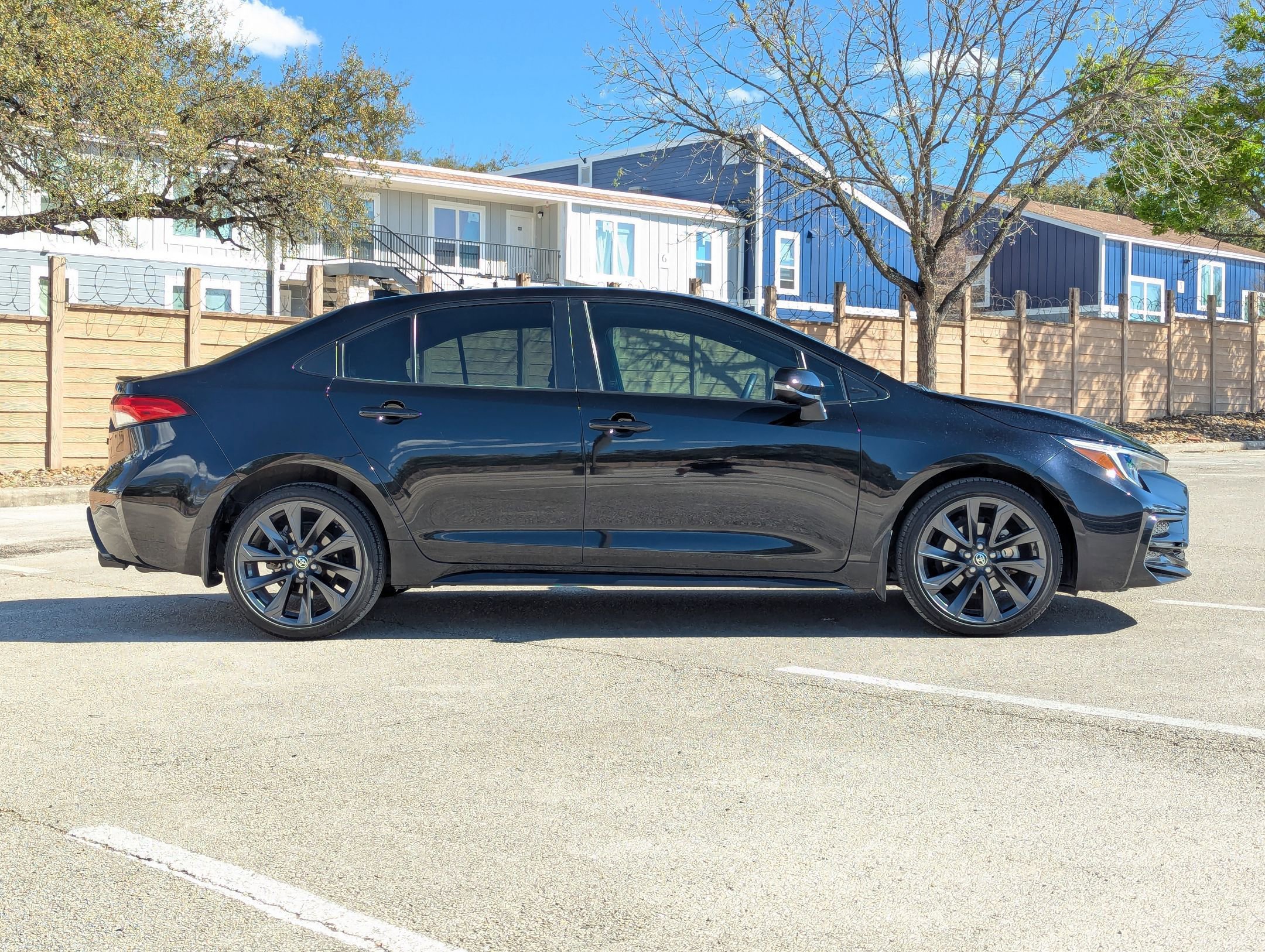 Used 2023 Toyota Corolla SE video 2