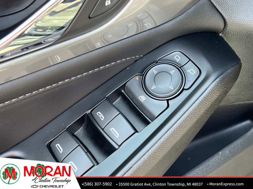 Certified 2023 Chevrolet Traverse LT AWD/4WD image 17