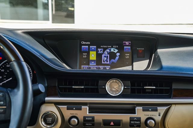 Used 2013 Lexus ES 350 w/ Premium Pkg image 15