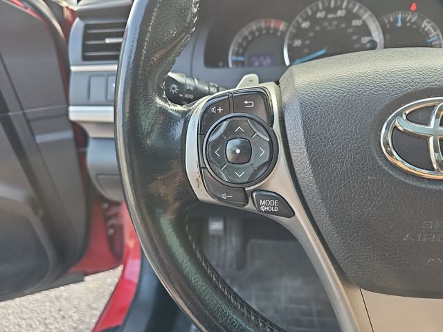 Used 2014 Toyota Camry SE w/ Moonroof Package FWD image 13