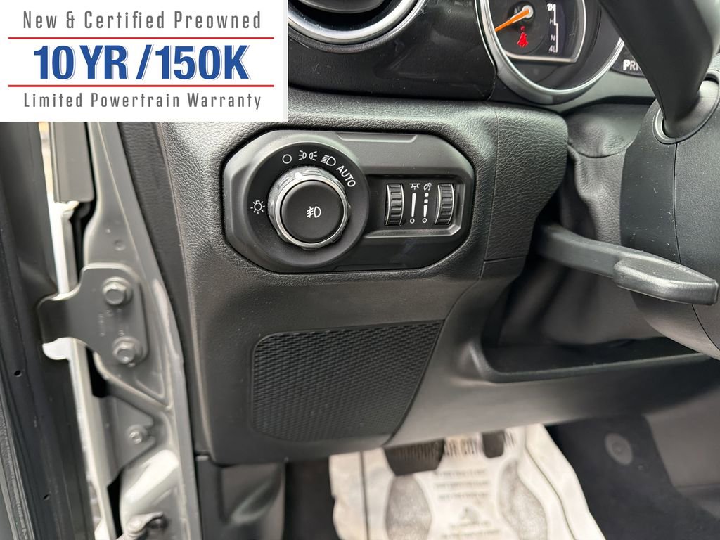 Used 2020 Jeep Wrangler Unlimited Sahara image 17