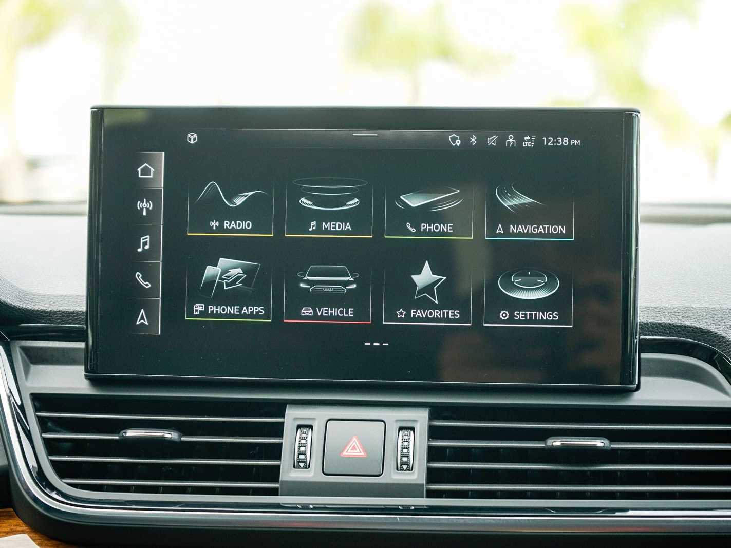 Used 2023 Audi Q5 2.0T Premium w/ Convenience Package image 14