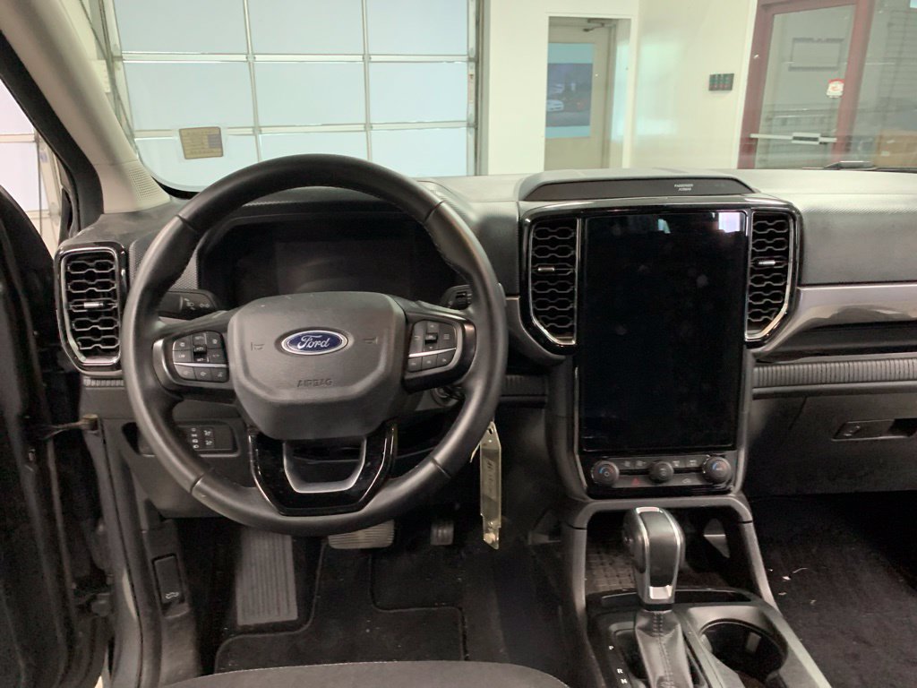 Used 2024 Ford Ranger XLT w/ Technology Package AWD/4WD image 8