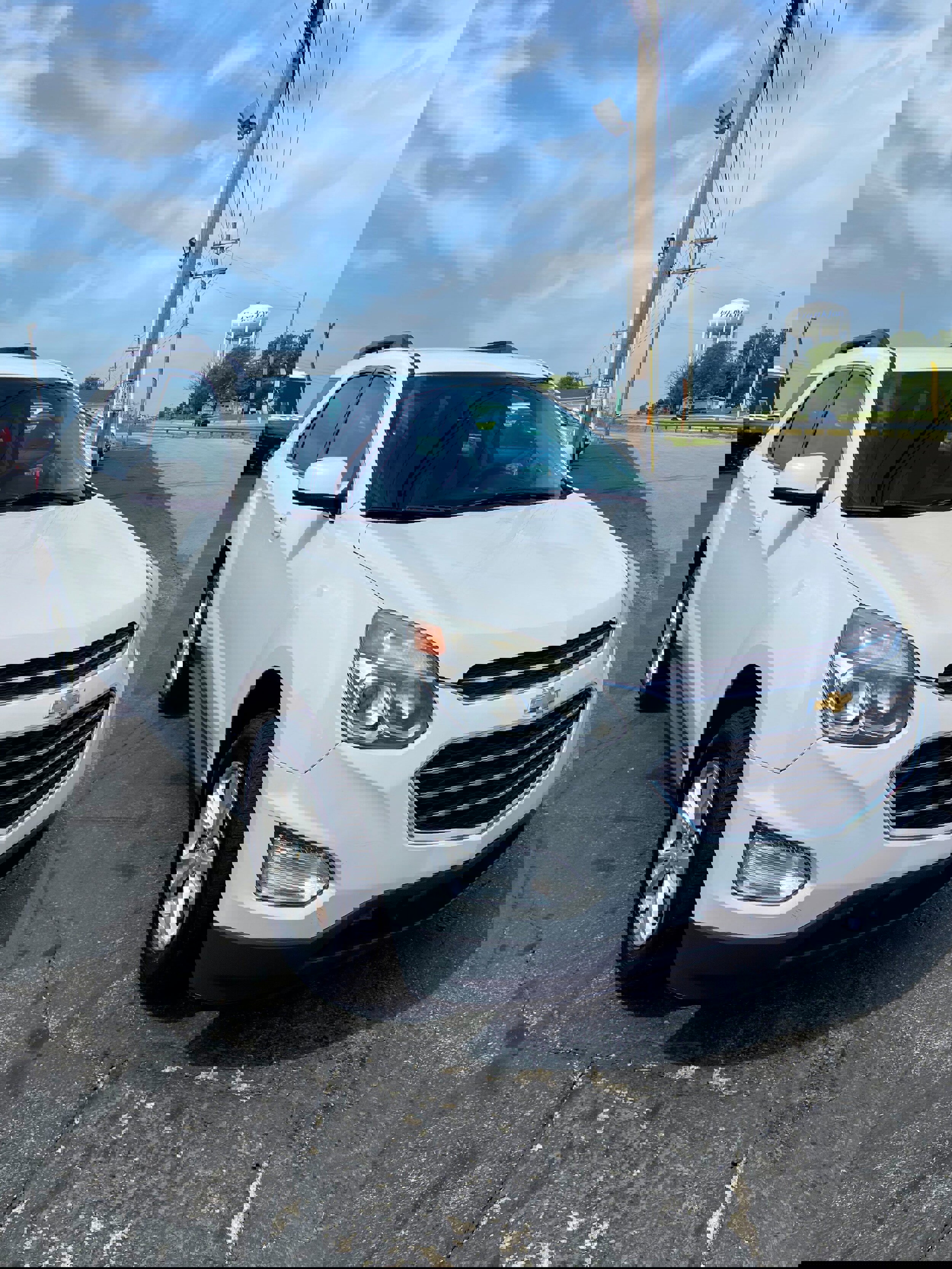 Used 2017 Chevrolet Equinox LT image 3