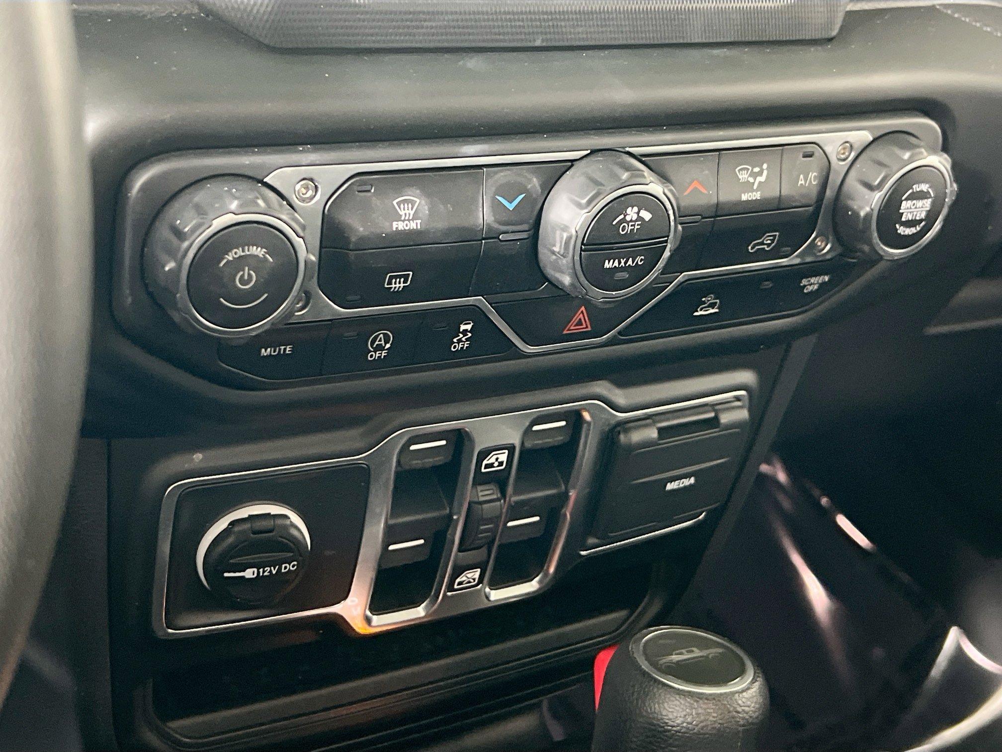 Used 2023 Jeep Gladiator Sport AWD/4WD image 14