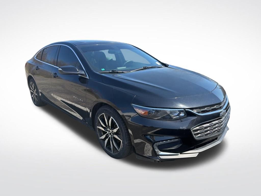 Used 2017 Chevrolet Malibu LT image 9