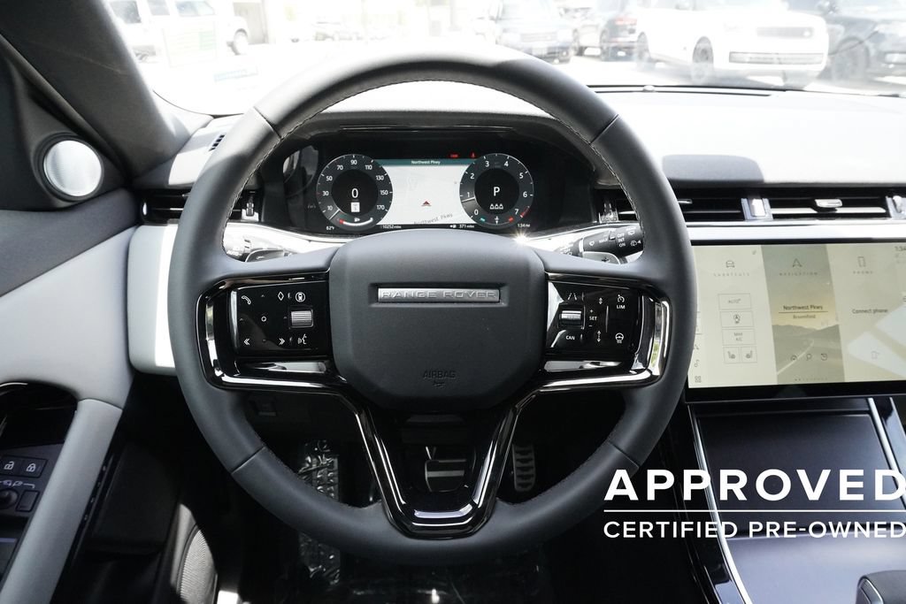 Used 2026 Land Rover Range Rover Evoque Dynamic SE AWD/4WD image 10