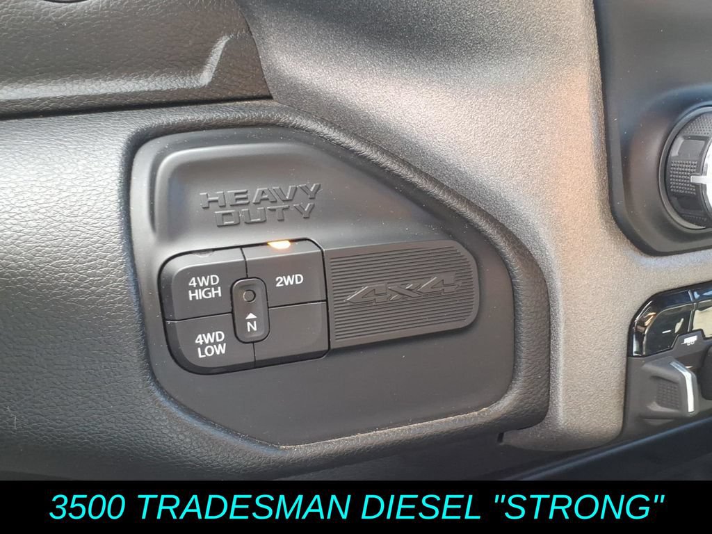 Used 2024 RAM 3500 Tradesman w/ Chrome Appearance Group AWD/4WD image 19