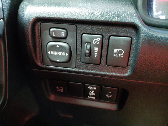 Used 2022 Toyota 4Runner SR5 Premium w/ Moonroof Package AWD/4WD image 38