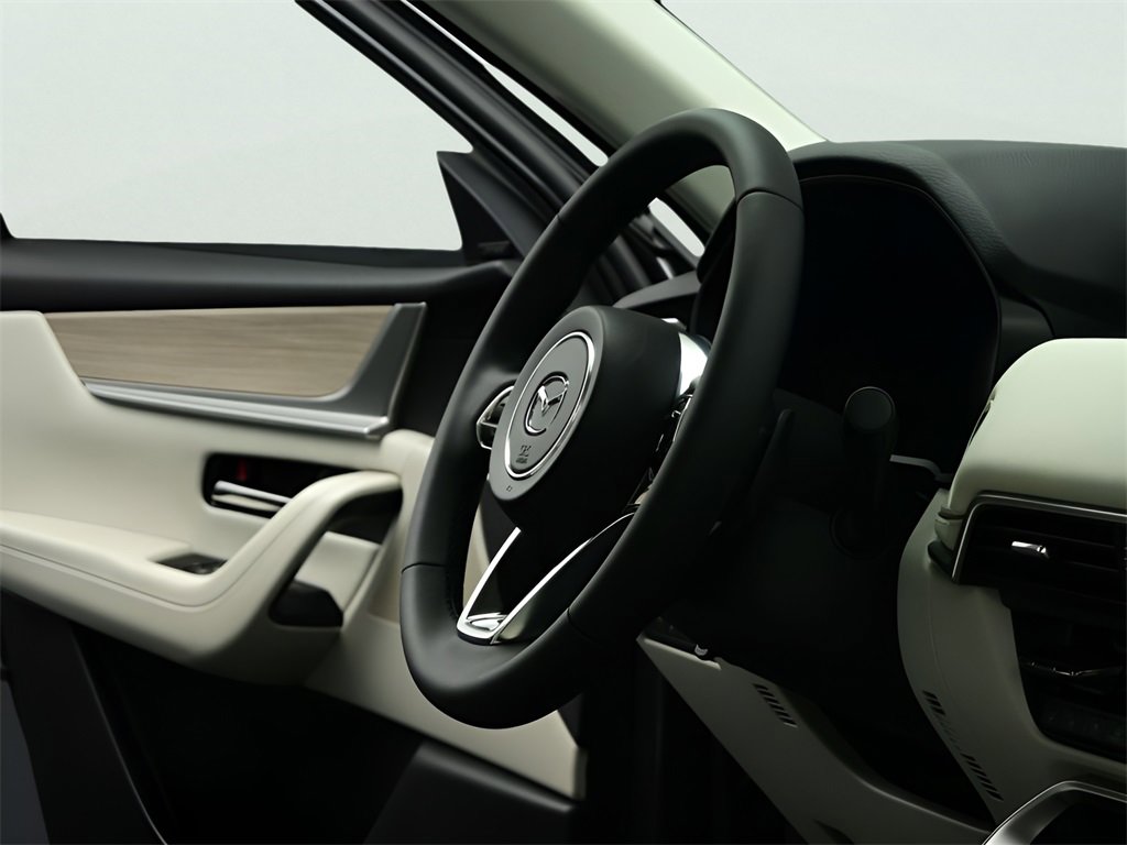 New 2025 MAZDA CX-90 Plug-In Hybrid w/ Premium Plus image 13