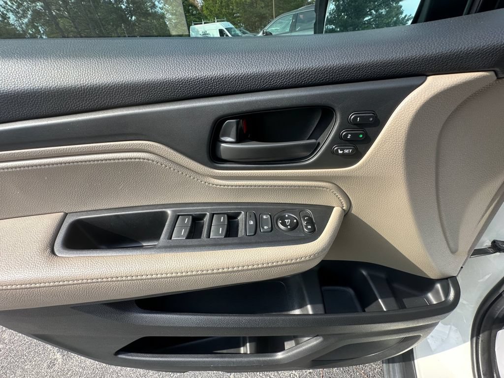Used 2019 Honda Odyssey EX-L image 32