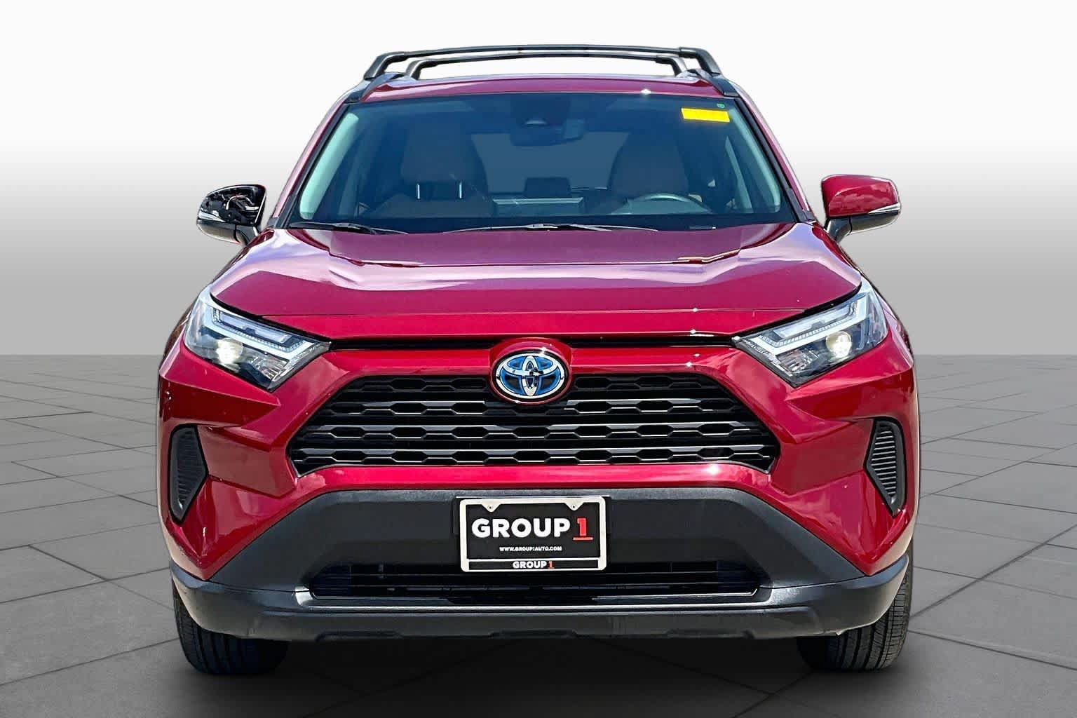 Used 2024 Toyota RAV4 XLE w/ Convenience Package AWD/4WD image 4