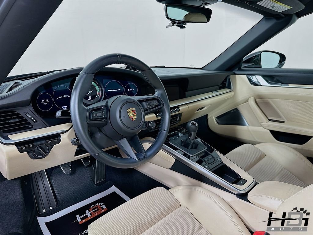 Used 2021 Porsche 911 Targa 4S AWD/4WD image 10